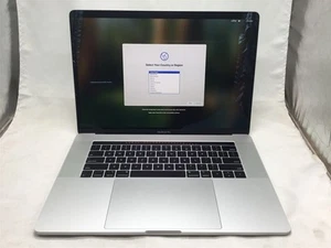 Apple MacBook Pro A1990 EMC-3215 BOOTS i7-8750H 16 GB RAM NO HDD NO OS LEGGERE - Foto 1 di 10