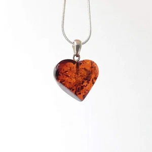 Baltic amber HEART pendant necklace, gemstone pendant on a silver color chain - Picture 1 of 15