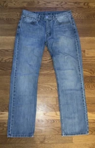 Levi’s 514 Mens 34x32 Light Blue Wash Denim Jeans Straight Leg Zip Fly - Picture 1 of 12