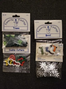 Favorite Findings Buttons. Christmas Themed. Mixed Lot. 4 Packages. - Picture 1 of 1