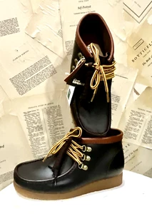 Urban Outfitters Clarks Wallabee Hiker Boot Burgundy Unisex M 8.5/ W 10 NEW - Picture 1 of 9