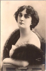 VIVIANE DE LAVERGNE : FRENCH ACTRESS : PHOTO BY REUTLINGER : RPPC - Picture 1 of 2