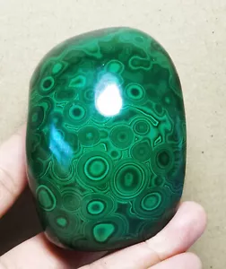 Hermosa piedra de curación de Reiki de forma libre de malaquita verde natural - Imagen 1 de 12