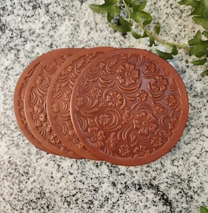 Juego de 4 posavasos de cuero, color foto, cuero de 8 a 10 oz, diseño floral - Imagen 1 de 6