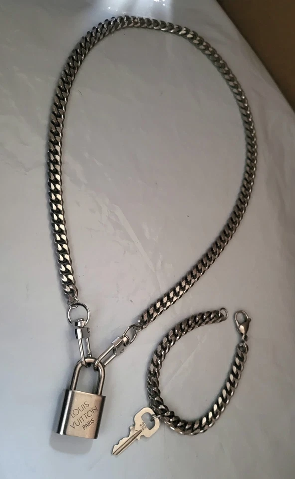 Authentic Louis Vuitton RARE Silvertone Padlock Key & No Brand Necklace Bracelet - Image 1 of 4