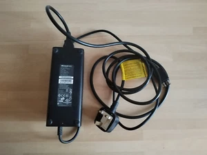 Fuente de Alimentación Oficial Microsoft Xbox 360 S SLIM Con Enchufe Psu Unidad Cable - Imagen 1 de 5