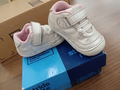 Infant Stride Rite Girls Size 3.5XW (NEW) - Image 1 of 2
