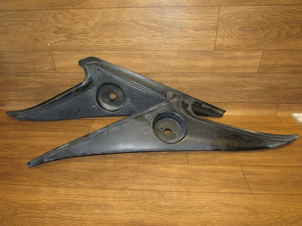 Kawasaki Jet Ski 2000 Ultra 150, painéis laterais do casco esquerda e direita 14090-3810-21 - Imagem 1 de 4