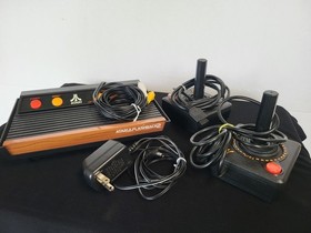 Atari Flashback 2 Classic Game Console W/ Controllers And Hook-Ups Works