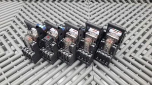 Menge 5 Siemens LZS:PT5A5L24 Relaisstecker mit LZX:PT570024 Relais LZS:PT78740 Basis - Bild 1 von 6