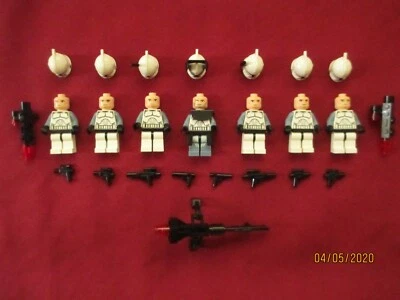 LOTE DE MINIFIGURAS LEGO Star Wars. Comandante Wolffe y soldados clon, armas Foto 1 de 4