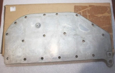 P/N 390041 / 0390041 OMC JOHNSON EVINRUDE - COVER & PLUG, Exhaust (NEW)  - Image 1 of 4