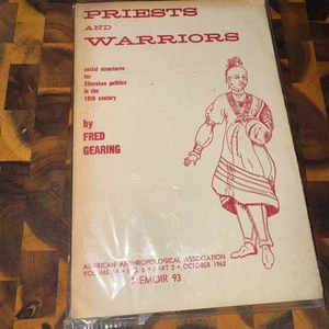 Priests and Warriors / Social Structure for Cherokee Politics in the 18th Ce... - Foto 1 di 2
