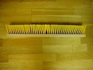 Rubbermaid slot mount hardwood block 24"  Polypropylene Push Broom Head NPX80400 - Picture 1 of 4
