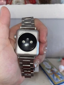 Apple Watch Series 3 42mm Aluminum - Picture 1 of 4
