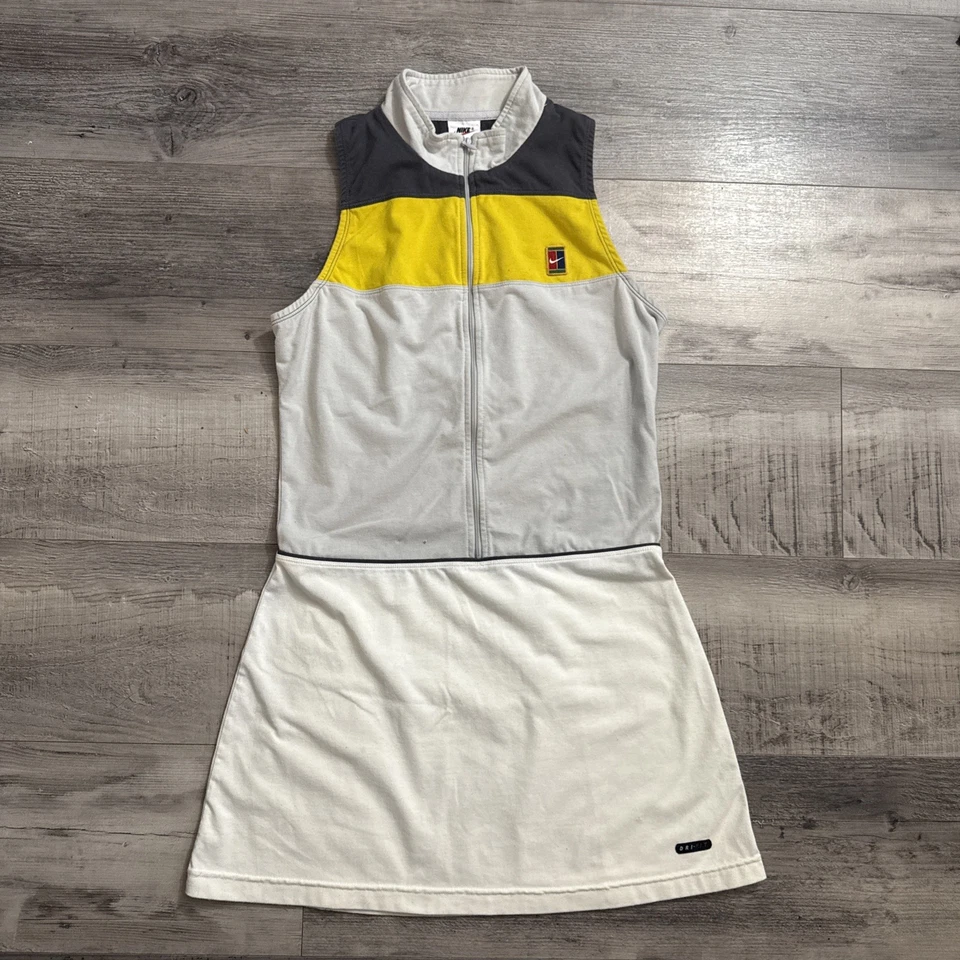 Vestido sin mangas de tenis Dri-Fit vintage años 90 Nike Challenge Court para mujer M’s Foto 1 de 4