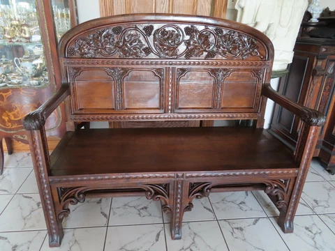 ANTIQUE AMERICAN, NEW ENGLAND 19 c. CARVED BENCH Cover