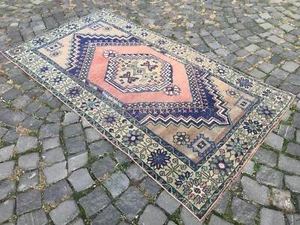 Turkish Antique rug Bohemian Area rug Oushak rug Vintage Rug Handmade Wool rug - Picture 1 of 12