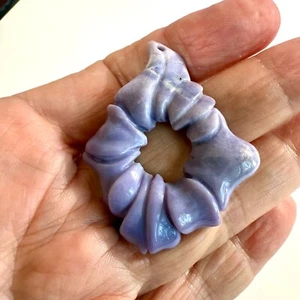 Pietra Perline Quarzo Intagliata 52mm x 40mm Blu/Viola - Foto 1 di 9