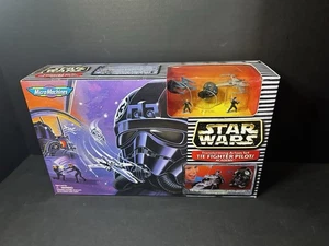 Micro Machine Star Wars Transforming Action Set - Tie Fighter Pilot/Academy New - Picture 1 of 5