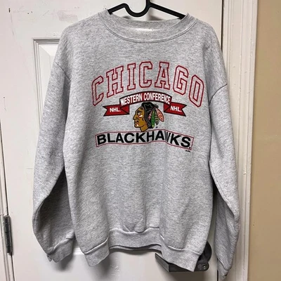 Vintage Chicago Blackhawks Crewneck Sweatshirt Gift Fan  AN57817 - Image 1 of 2