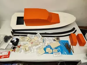 Modelos por diseño raro 1:16 FCB2 bote salvavidas experimental modelo RC 840 mm con transmisión a chorro - Imagen 1 de 19