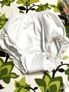 White Eyelet Trimmed Double Seat Cotton Panty Toddler Size 5 Years, New - Picture 1 of 5