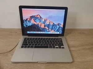 Apple MacBook Pro 2.4 13,3" A1278 metà 2010 computer portatile C2D P8600 4 GB RAM 250 GB disco rigido - Foto 1 di 20
