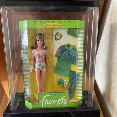 Muñeca Barbie Francie 30 Aniversario Reproducción #14609 NRFB 1997 Y Vitrina Foto 1 de 4