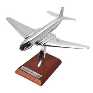 De Havilland DH-106 Comet 1949 1:200 plane Airplane Silver Classic Diecast - Picture 1 of 2
