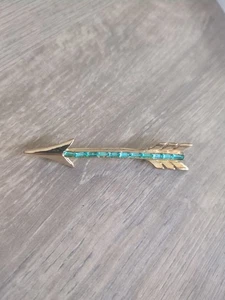 VINTAGE ART DECO KANAL SET AQUA BLAU GRÜN STRASS PFEIL ANSTECKNADEL BROSCHE - Bild 1 von 8