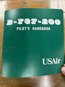 737-200 Pilots Handbook US airlines Factory Rare - Bild 1 von 5