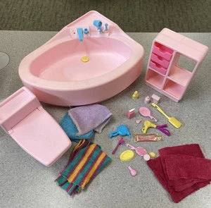 Vintage Barbie Dream Mobili Collezione Lusso Vasca Accessori Toilette 1979 - Foto 1 di 6