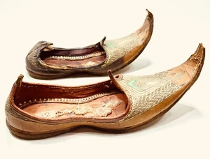 ANTIQUE ARABIAN PERSIAN GENIE LEATHER HANDMADE EMBROIDERED CURLED CURL TOE SHOES - Picture 1 of 12