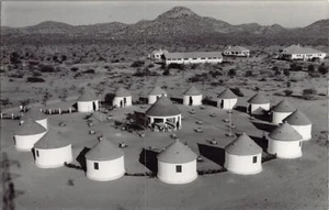ANGOLA - UN PUEBLO NATIVO - Imagen 1 de 2