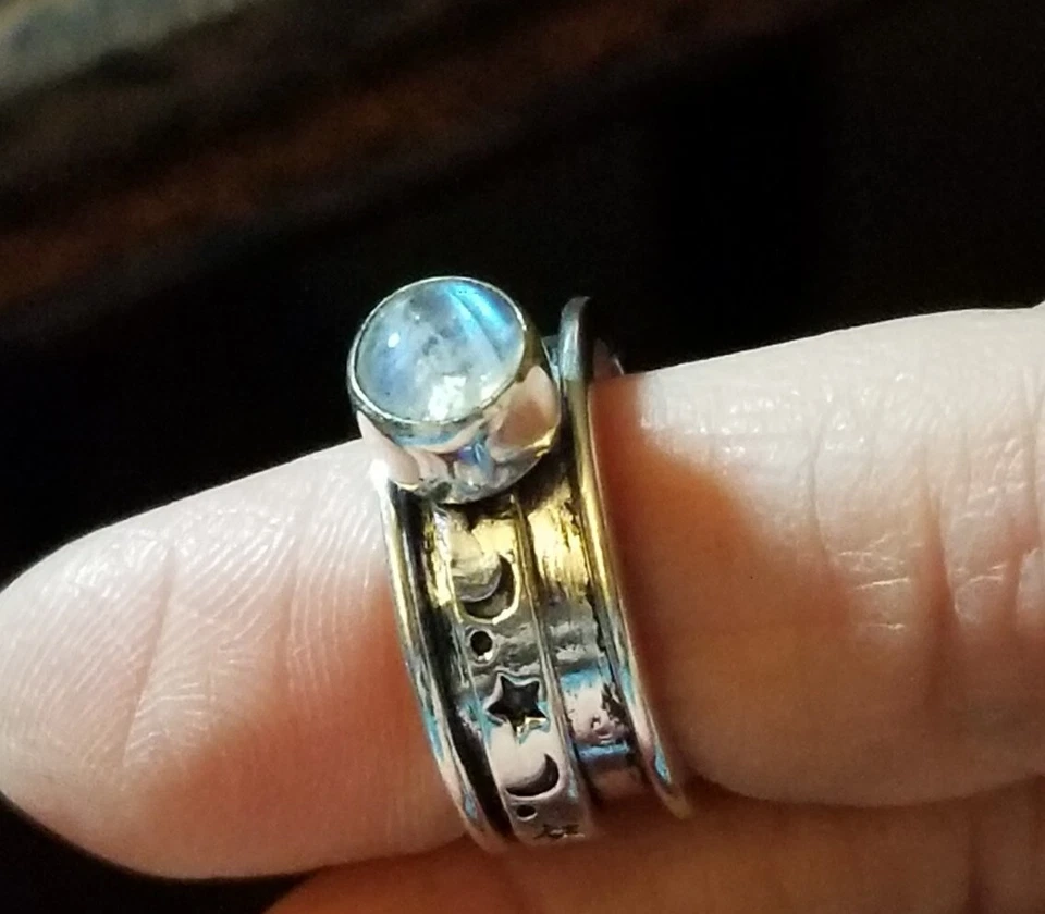 Anillo giratorio de plata de ley 925 con piedra lunar tamaño 4,5 estrellas lunas Foto 1 de 4