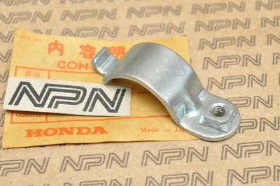 NOS Honda CL100 Muffler Exhaust Pipe Band Bracket A 18281-108-020 Foto 1 de 3
