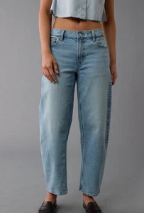 American Eagle Jeans Damen 8 kurz blau Barrel Baggy Mid Rise helle Waschung Denim - Bild 1 von 14