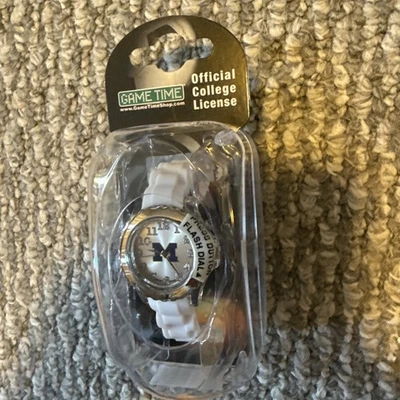 NUEVO- Reloj Unisex College Michigan Wolverines Negro Tiempo de Juego Correas Ajustables Foto 1 de 4