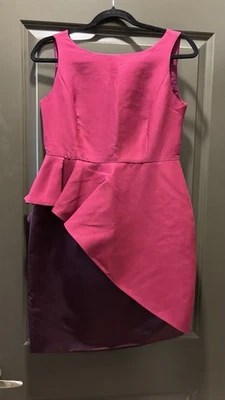 Vestido de Cóctel Halston Heritage Talla 6 Magenta Borgoña Seda y Satén Peplum Foto 1 de 4