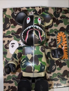 BAPE Camo Shark 400% Bearbrick Be@rbrick - Picture 1 of 12