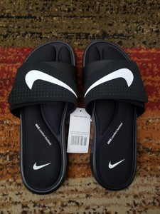 nike soft slippers