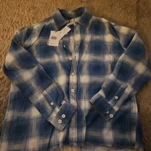 BDG Women's Flannel Long-Sleeved Button-Down Top Size Small Plaid Raw Hem NWT - Picture 1 of 7