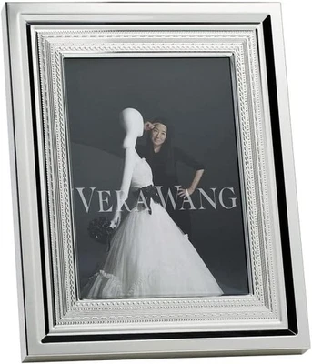 Vera Wang para Wedgwood With Love Frame - Imagem 1 de 4