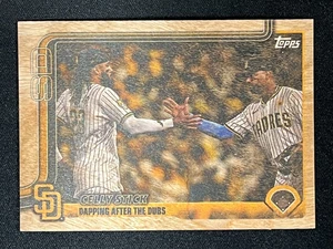 2025 Topps #389 Celly Stick Wood Grain /25 San Diego Padres Machado - Picture 1 of 2