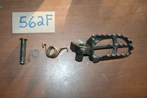 2002 Yamaha YZ 426F Foot Peg Step Right OEM 02 B - Picture 1 of 1