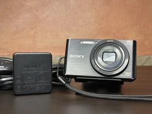 Sony Cyber-shot DSC-W830 Nera Fotocamera digitale compatta CCD 20.1 MP 8X ⭐️ - Foto 1 di 17