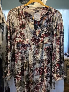 COCOMO Women’s 3X Plus Size Floral Top, Pockets, Stretch, Pullover, Multicolor - Picture 1 of 3