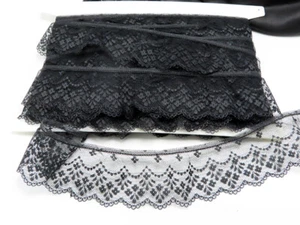 Perno de encaje con volantes de 2 1/2" negro floral 18 yardas - Imagen 1 de 3