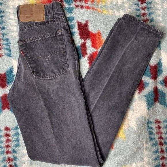 Jeans Vintage Levi’s Gris Años 80’s Cintura 24” Hecho en EE. UU. Foto 1 de 4